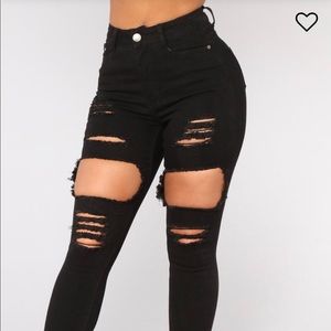 Black distressed Fashion Nova Jeans